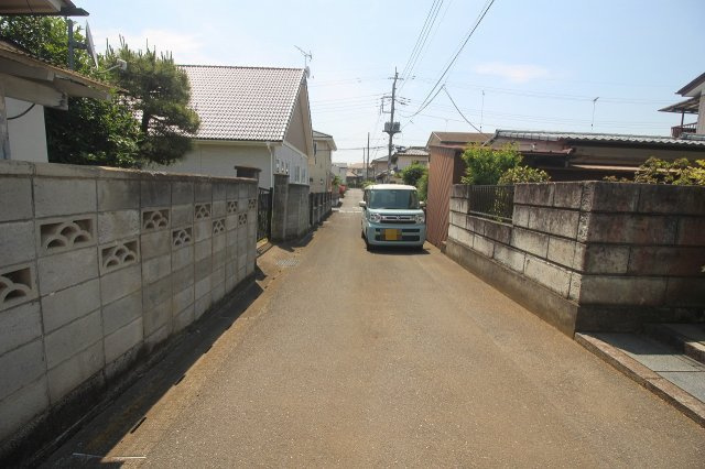 下野市川中子の前面道路含む現地写真|西側道路（2026年5月撮影）