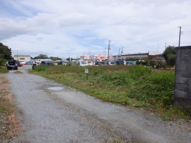 相馬市赤木字新堤　売地の前面道路含む現地写真