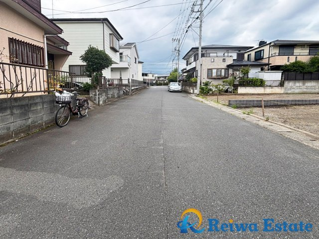 新築戸建　茅ヶ崎市甘沼の前面道路含む現地写真
