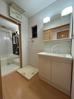 【洗面所】 | 山科区椥辻西潰　中古戸建