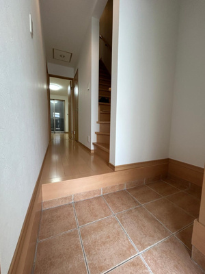 【玄関】 | 山科区椥辻西潰　中古戸建