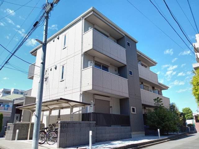 調布市布田２丁目のアパートの外観
