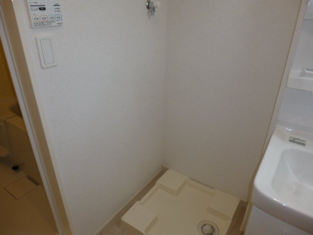 ウッディビレッジⅡのその他|洗濯機置き場