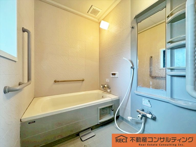 神戸市東灘区田中町3丁目　中古戸建の浴室