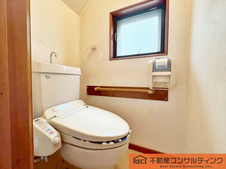 神戸市東灘区田中町3丁目　中古戸建のトイレ