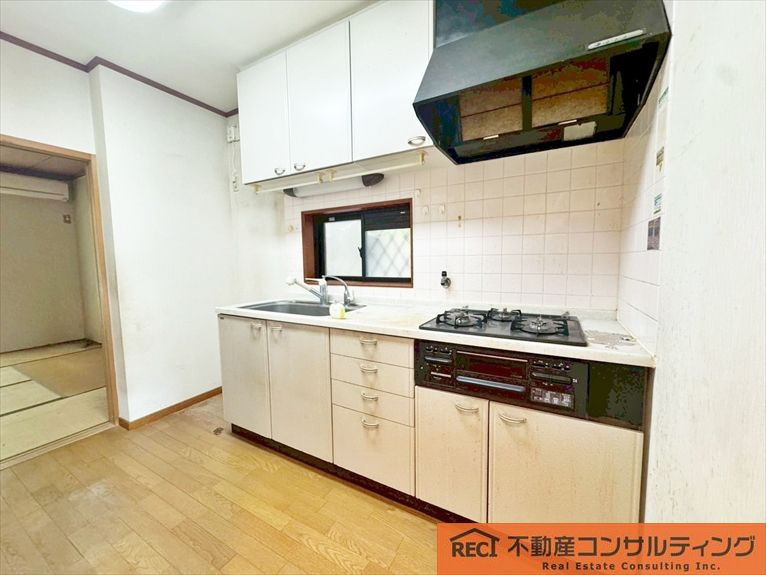 神戸市東灘区田中町3丁目　中古戸建のキッチン