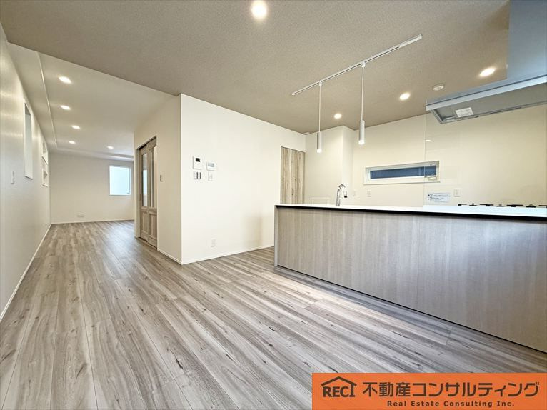 神戸市灘区下河原通4丁目　新築戸建の洋室