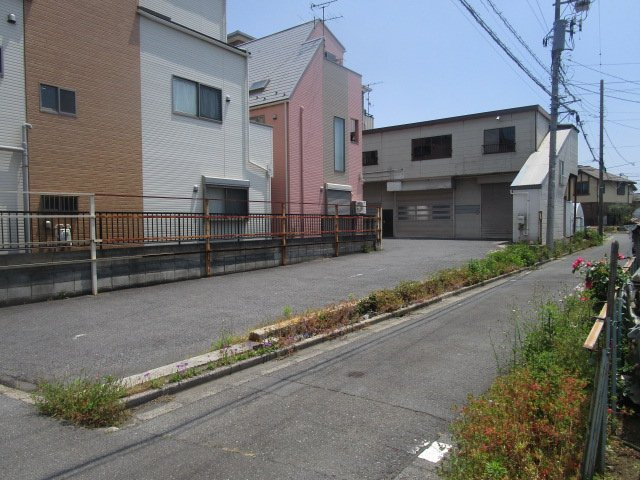 江戸川区江戸川６丁目の倉庫の外観