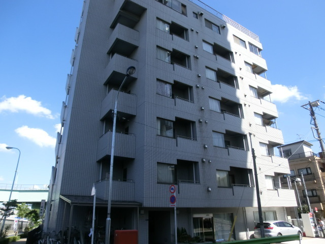 ブランシュ飛鳥のその他共用部分|シャキッとした外観です。