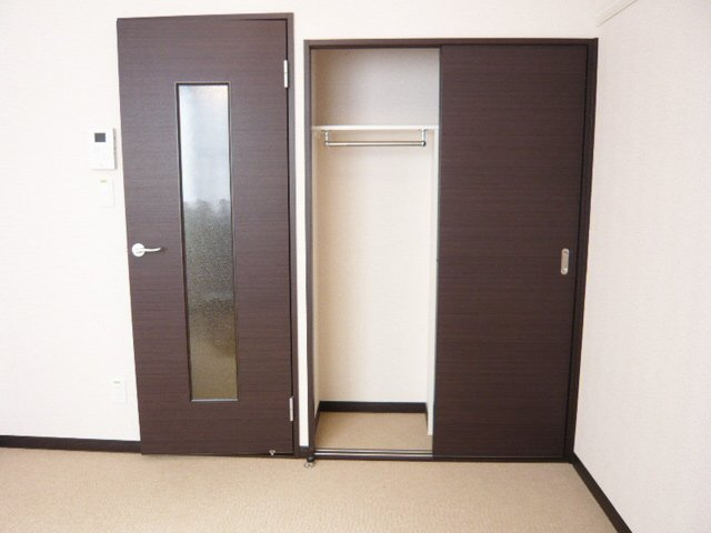 レオネクスト柿の木の収納