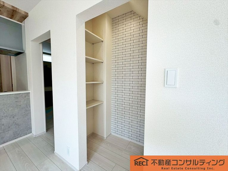 西宮市東鳴尾町2丁目　新築戸建の収納