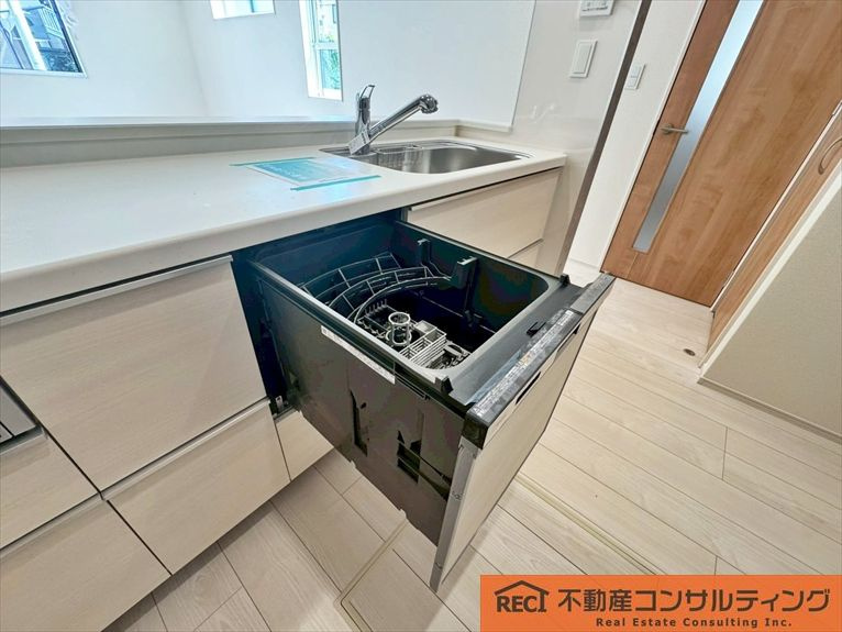 西宮市東鳴尾町2丁目　新築戸建のキッチン