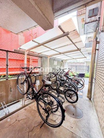 上池袋リリエンハイムの駐車場|空室のためご都合に合わせてご内覧できます
お問合せはお電話でもお受付しております。
03-6450-5211