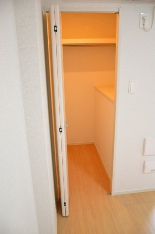 ラシュレの収納|小物を収納するのに便利です