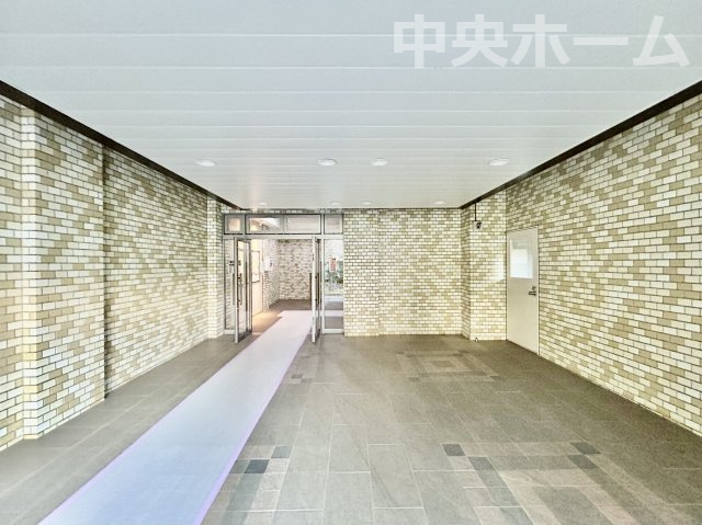 清新北ハイツ7号棟のエントランス|エントランス