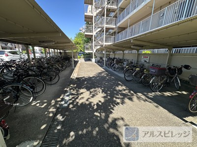 日商岩井北浦和マンションＢ棟の駐輪場|駐輪場