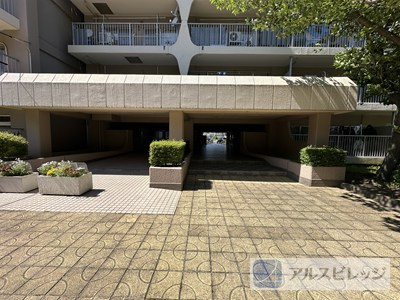日商岩井北浦和マンションＢ棟のエントランス|毎日通るエントランスはこのようになっています