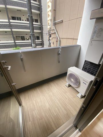 プレサンス大国町アドロッソのバルコニー