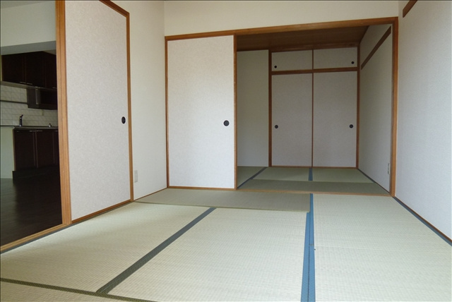 ユニーブル薬師山の内装|南和室から中和室