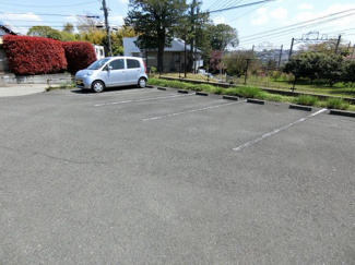 【駐車場】