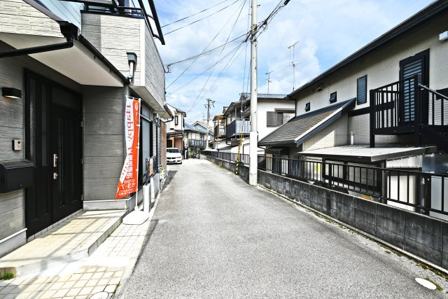 宝塚市清荒神4丁目中古戸建｜4SDK＋駐車1台可の前面道路含む現地写真|西側前面道路