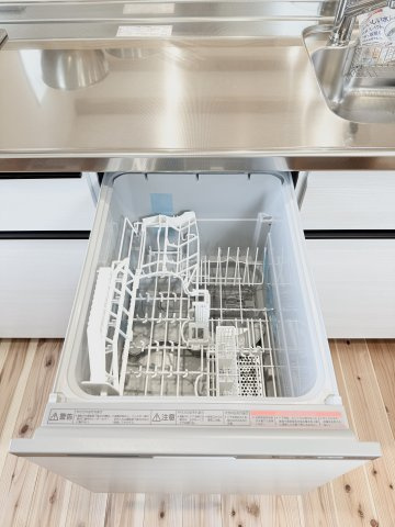 中瀬6区画 1号地の設備|食洗機付きシステムキッチンで家事がはかどります。
