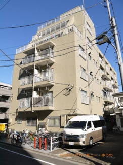 【外観】 | シンプルな外観から想像出来ない内装使用となっております。