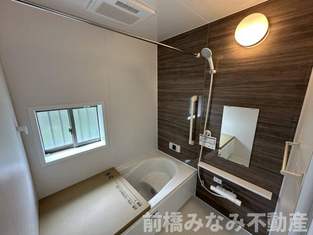 【新築】高崎市倉賀野町　１号棟(全２棟)　ハートフルタウン　新築建売分譲の玄関|明るい玄関です