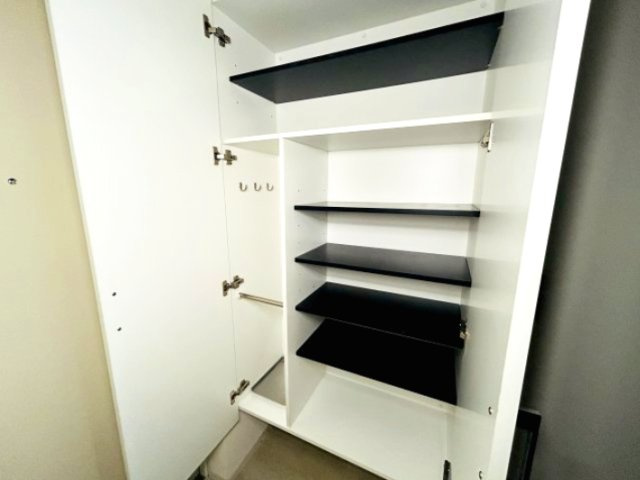 セレニテ神戸元町クレアの収納