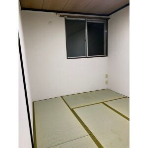 タウニー四和の和室