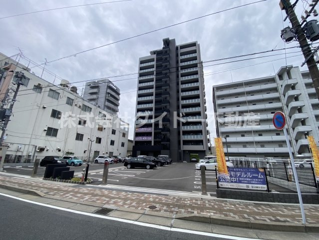 ルグラン飯塚中央リバーテラスの外観