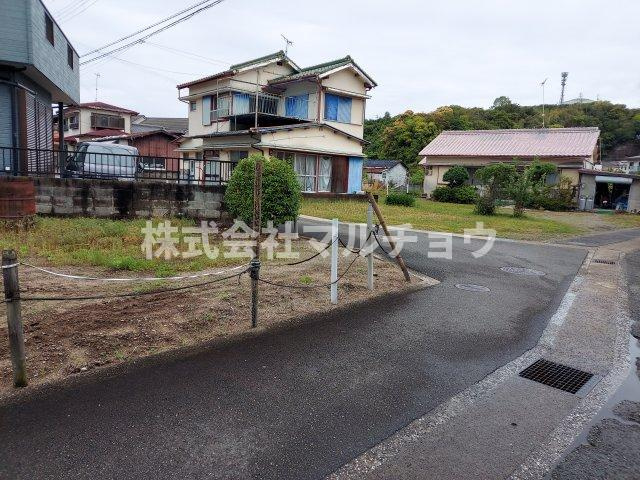 芳養松原売り地(畑）の前面道路含む現地写真|前面道路含む現地写真です