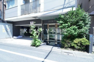 【エントランス】 | 清潔なエントランスです