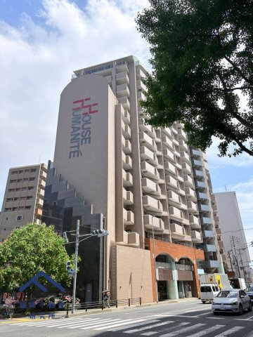 ハウスユマニテ大橋α館の外観