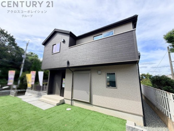 住宅性能表示制度にて6項目最高等級を取得　安心の暮らしをご提案いたします。公園が多く、生垣のある美しい街並みが特徴で、平坦地が多く生活しやすい住環境。