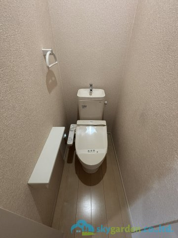平塚市田村6丁目　中古戸建のトイレ
