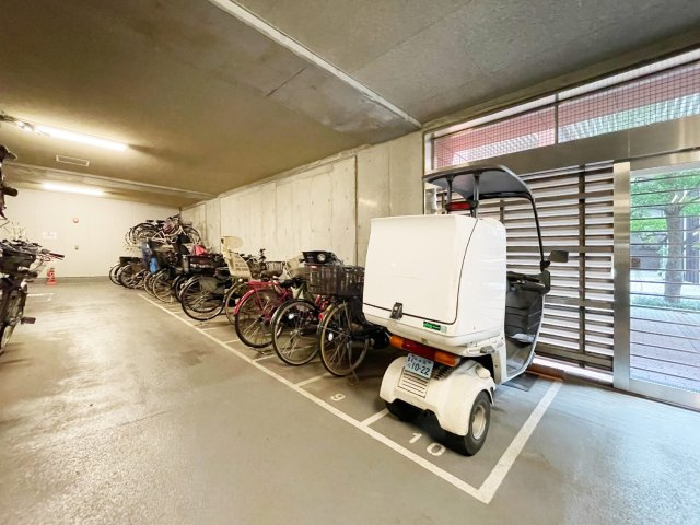 駐輪場