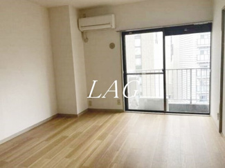 【居間・リビング】 | 月岡ビル | 洋室のお部屋です。