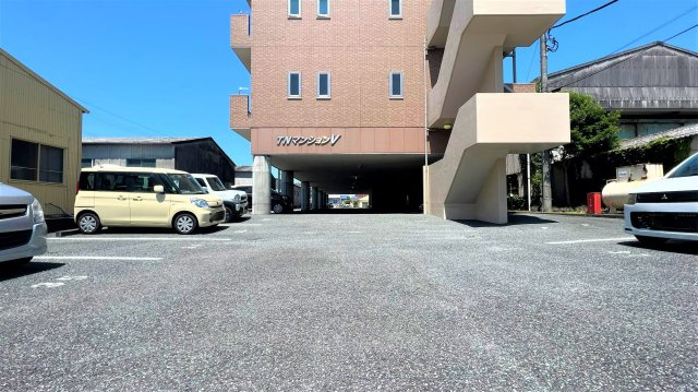 ＴＮマンションＶの駐車場