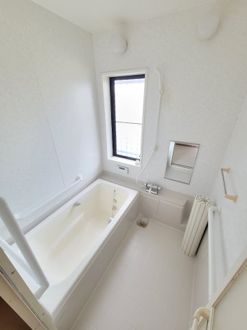 和歌山市三葛・中古戸建・80416の浴室