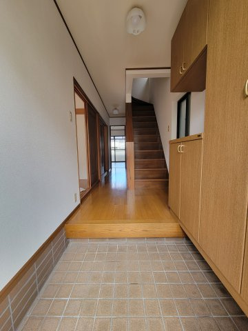 和歌山市三葛・中古戸建・80416の玄関
