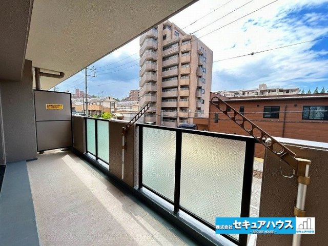 ソフィア日進のバルコニー|【南面バルコニー】
◆北と南の2面にバルコニーがあるため陽当たり・通風共に良好です♪
◆南側のバルコニーはワイドに広く設計されており、洗濯スペースも充分に確保できます。　　　　　　　　　　　　　　　　