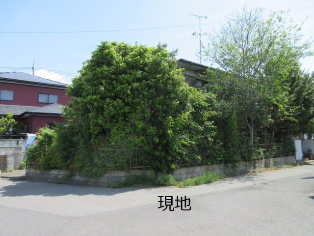 中古戸建　熊谷市江波522-32（リフォーム住宅）の前面道路含む現地写真