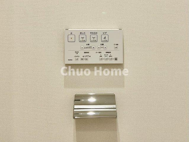 シティハイツ三ノ輪の内装|【ウォシュレット】清潔に使いたいお手洗いには最適な設備です。もちろんウォームレットも標準装備です。