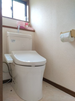 【トイレ】 | 東金市家之子　中古戸建 | 平成14年3月築4LDK駐車2台可能 システムキッチン ユニットバス 2階にお手洗い 閑静な立地
 