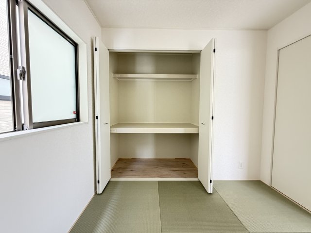 宜野湾市上原　第1（全4棟）ラスト6号棟の和室|6号棟　和室4.5帖＋収納付き♪