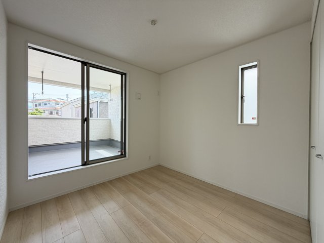 宜野湾市上原　第1（全4棟）ラスト6号棟の洋室|6号棟　洋室5帖＋CL付き♪