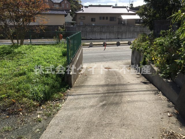 嘉麻市岩崎1331-32の周辺