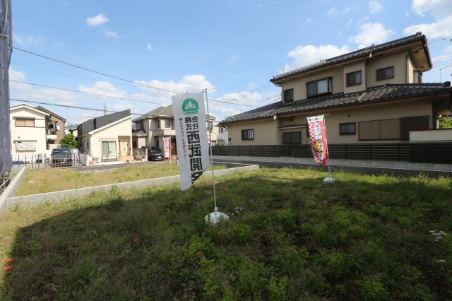 【GRAFARE】東大和市向原８期の外観|クリーンな太陽エネルギーを活かす太陽光パネルを搭載。
太陽光をエネルギーに換える「太陽光発電」でエコな暮らしを！