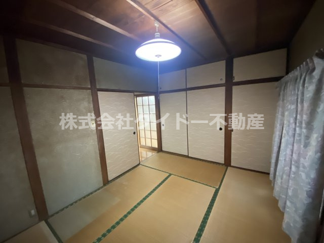 飯塚市天道530-4の和室